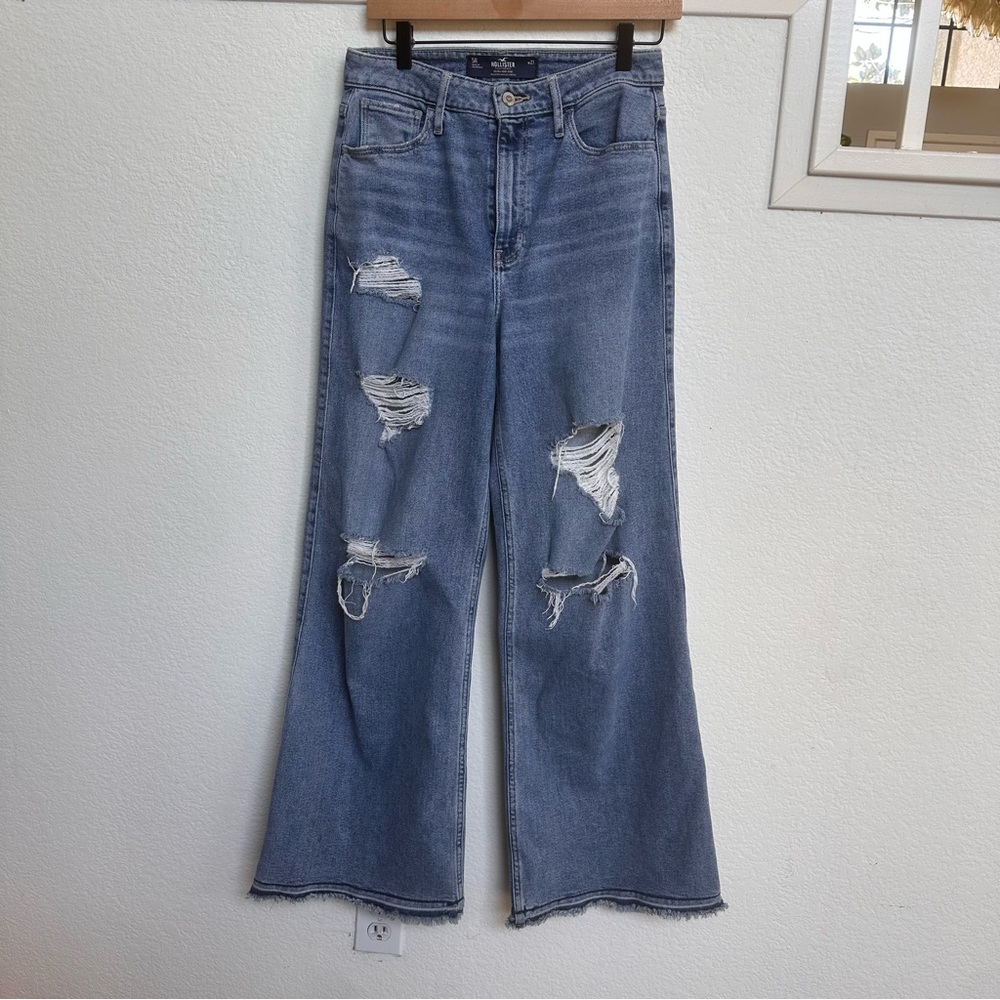 Hollister Ultra High Rise Vintage Stretch Distress Denim Jeans Size 5